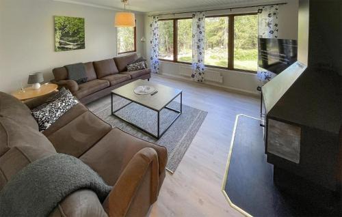 Vaggeryd House | Amazing Home In Vaggeryd With Kitchen