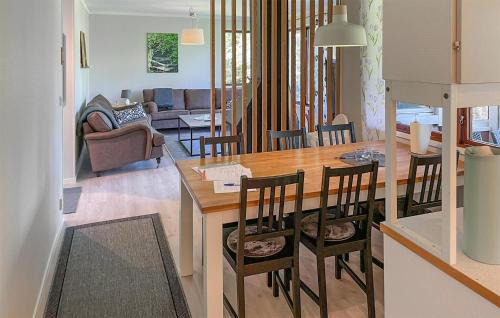 Vaggeryd House | Amazing Home In Vaggeryd With Kitchen
