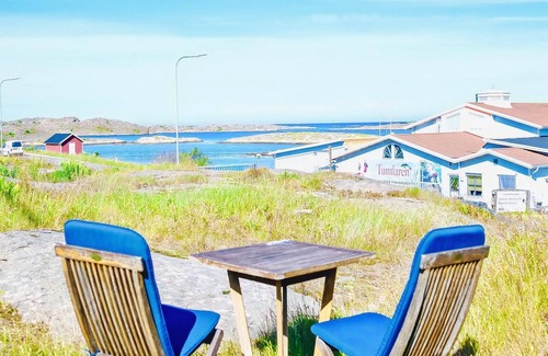 Kungshamn House | Amazing home in Väjern with 4 Bedrooms and WiFi