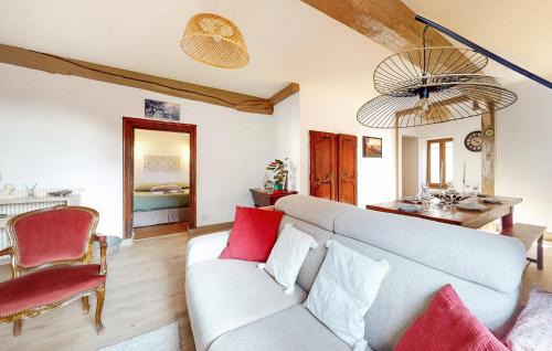 Volnay House | Amazing Home In Volnay With Wifi