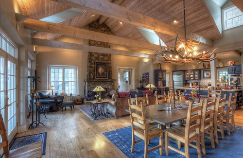 Durango - Purgatory House | Amazing Home on 7 Acres - 20 Min. to DGO - Fire Pit - Views/AC