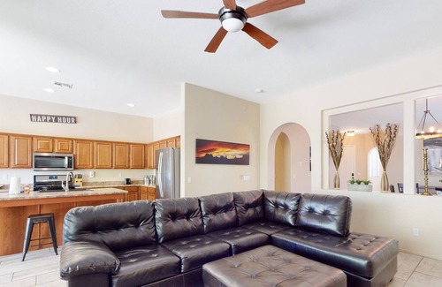 Tramonto House | Amazing home with gas grill, patio, firepit, enclosed yard, kitchen, & fireplace