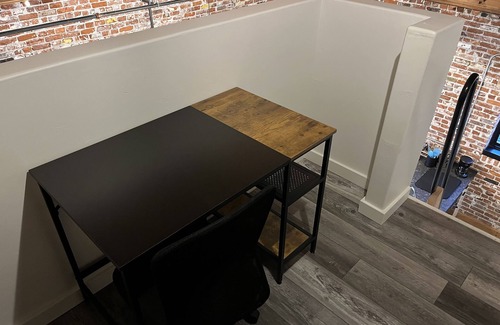 Redmond Apartment | Amazing Industrial Studio Loft Apartment in Downtown Redmond