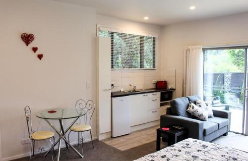Whangamata Cabin | Amazing Kiwi Lodge