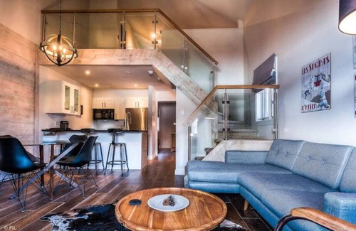 Mont-Tremblant Condo | Amazing Lake/Mountain View 5min to Tremblant(439)