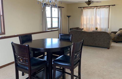Crofton House | Amazing Lake View 6+ Bedroom Home
