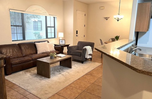Tucson Condo | Amazing Location 2 Bedroom Condo by River Walk