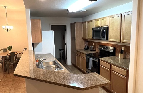 Tucson Condo | Amazing Location 2 Bedroom Condo by River Walk