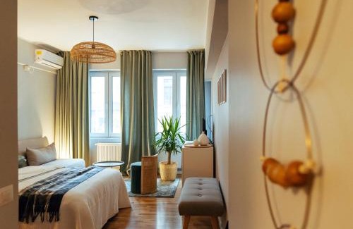 Bucharest City-Centre Apartment | Amazing Location - City Center Studio