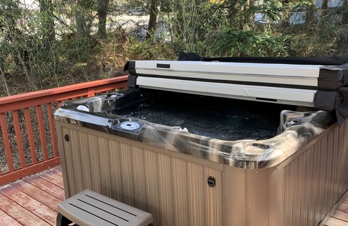 Alyeska House | Amazing location with hot tub and front row views of Mt. Alyeska