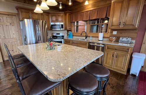 Jefferson Township House | Amazing log home with views that abound!