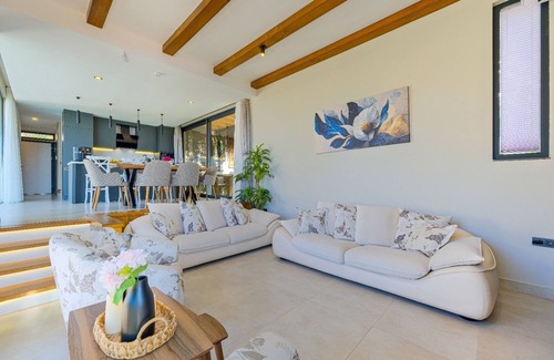 Faralya Villa | Amazing, Luxurious, Villa Bali Faralya By Luxury Group