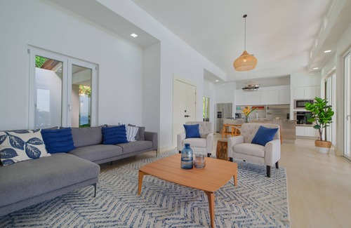 Marina Vista House | Amazing luxury ocean view home, infinity pool, gated community - 8p