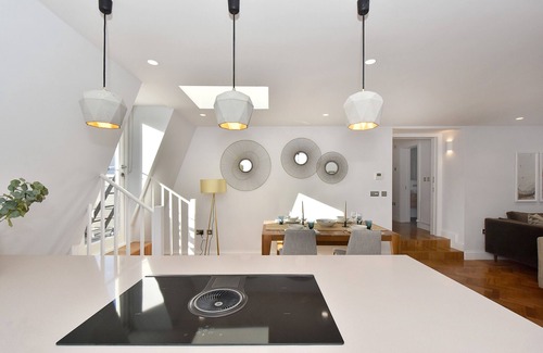 Mayfair Apartment | Amazing Mayfair 2 Bed £6 million AC Terrace Wi-Fi
