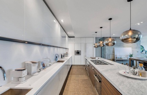 Montauk House | Amazing Montauk Home, Water Views, Rooftop Pool, Minutes to Montauk Beaches.