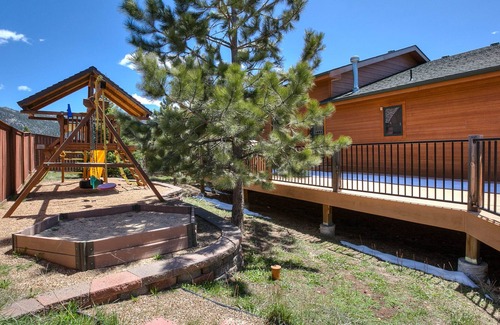 Carriage Hills House | Amazing Mountain Views with Hot Tub