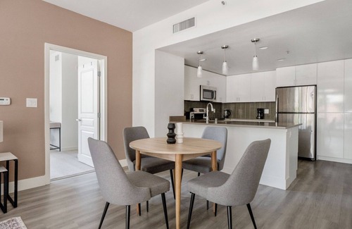 Mountain View Apartment | Amazing Mountain View 2BR w/BBQ, Lounge & Roof, nr Shops, by Blueground