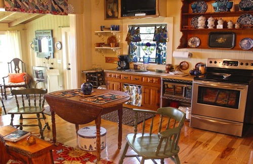 Mentone Cottage | Amazing Mountain Views Special Rates Book Today