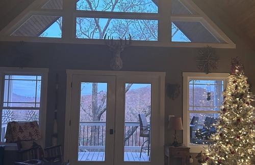 Swannanoa House | Amazing Mountain Views with 2 Master Suites on 5 Acres