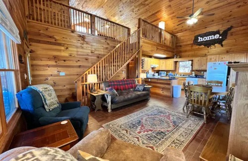 Whittier Cabin | Amazing Mountain View’s, hot tub, pool table, and near Great Smoky MTN Nat Park