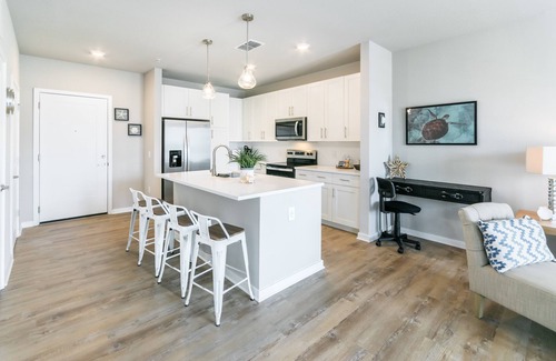 Beach Haven Condo | Amazing New MAYO King Suite