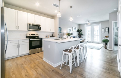 Beach Haven Condo | Amazing New MAYO King Suite