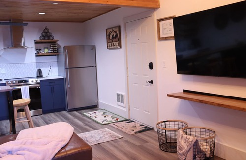 Avon Condo | Amazing, newly remodeled 2B/2B across Beaver Creek Bear lot