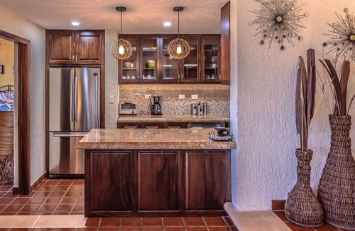 San Jose del Cabo Condo | Amazing Ocean View and Steps to the Beach!