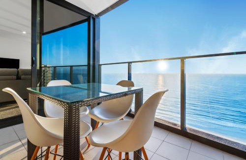Surfers Paradise Apartment | Amazing Ocean View Apartment in Surfers Paradise