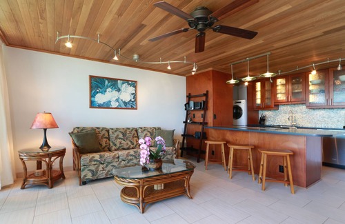 Kihei Condo | Amazing Ocean View, In Kihei, Top Floor, AC, Across St from beach