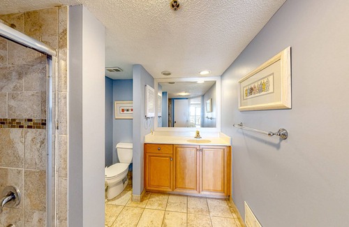 Palmetto Dunes Condo | Amazing ocean-view condo steps from the beach - pools, hot tubs & gym on-site