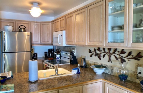 Historic Kailua Village Condo | AMAZING OCEAN VIEW - Kona Alii Condo KA606