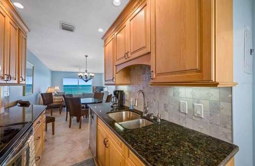 Madeira Beach Apartment | Amazing Ocean View, Pool @ Mad. Beach- John's Pass