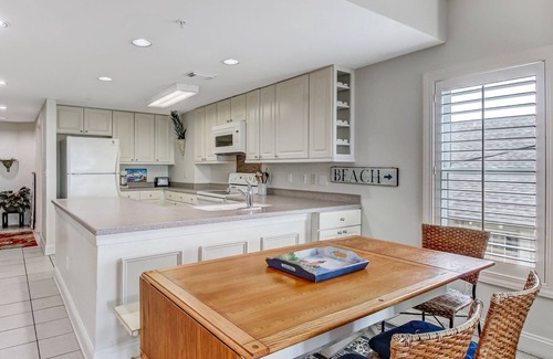 Tybee Island Condo | Amazing Ocean Views, Heated Pool Access