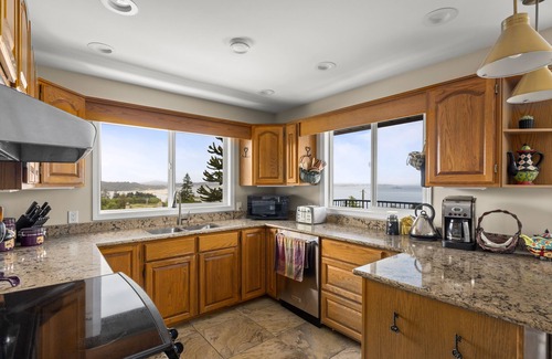 Colwood House | Amazing Ocean Views, Hot Tub, Sleeps 10!