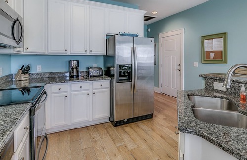 Garden City House | Amazing ocean views, 4BR House, cross street and you're on the beach