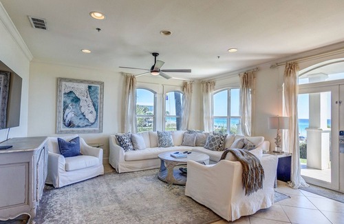 Santa Rosa Beach Condo | Amazing Oceanfront Condo in 30A with private lawn! Walk right out onto the beach!