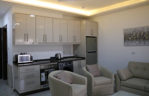 Jabal Al-Hussein Apartment | Amazing one Bedroom Apartment in Amman, Elwebdah 5