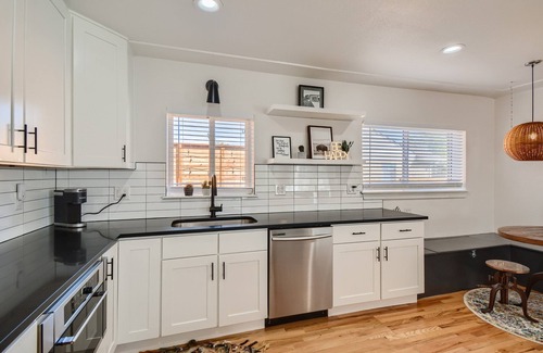 Northeast Park Hill House | Amazing Park Hill 3 BR with Hot Tub, Pet Friendly, w/Great Entertainment Areas