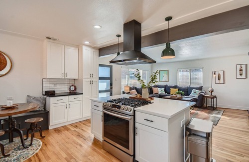 Northeast Park Hill House | Amazing Park Hill 3 BR with Hot Tub, Pet Friendly, w/Great Entertainment Areas