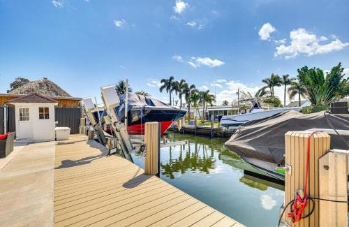 Nautilus Isle Villa | Amazing Pool Water Front House 3 King Beds
