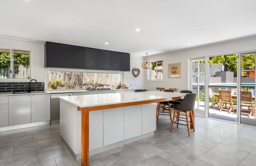 Buderim House | Amazing resort style home in a tranquil setting and within easy distance to the beach.