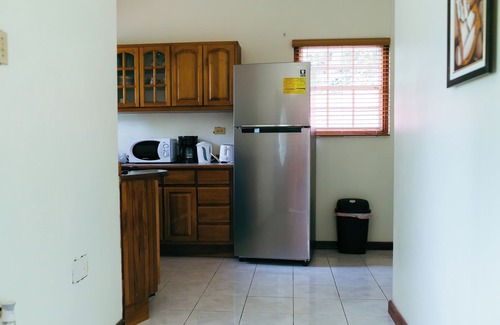 IronShore Estates Apartment | Amazing- Rose’s Comfy Studio