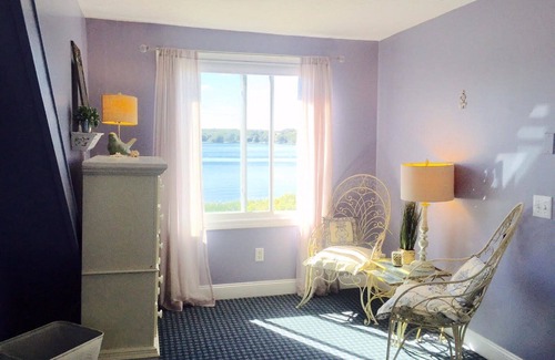 Yarmouth Port House | *Amazing SALTWATER FRONT on Follins Pond! * 4bdrm/2bth