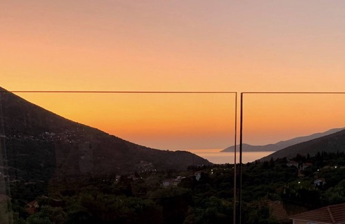 Makriotika Villa | Amazing sea views, Privacy,Luxurious Infinity Pool, Starlink High-Speed Internet