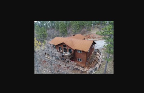 Spearfish House | Amazing Serenity lots of space and wildlife!