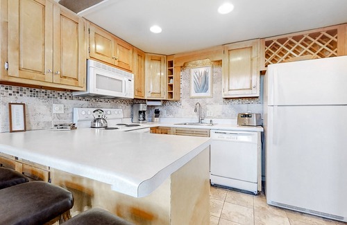 Steamboat Springs Condo | Amazing Ski-In/Out Condo w/Balcony, Free WiFi, Fireplace, Shared Hot Tub, Pool