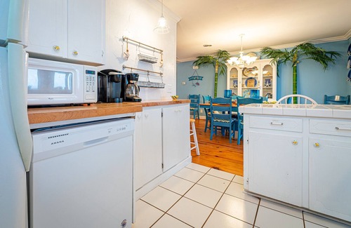 Emerald Isle Cottage | Amazing Sound Front Cottage with Private Pier and In-Ground Pool!