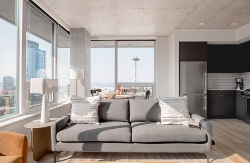 South Lake Union Apartment | Amazing South Lake Union 2BR w/W/D & Roof, nr Lake Union, by Blueground