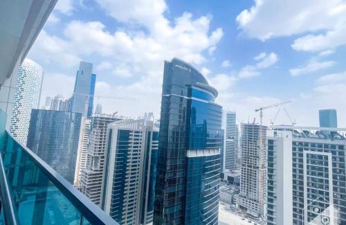 Downtown Dubai Apartment | Amazing stay with Balcony Damac Merano Dubai